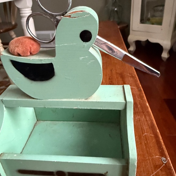Vintage Wooden Sewing Caddy with Duck Design - Picture 12 of 13